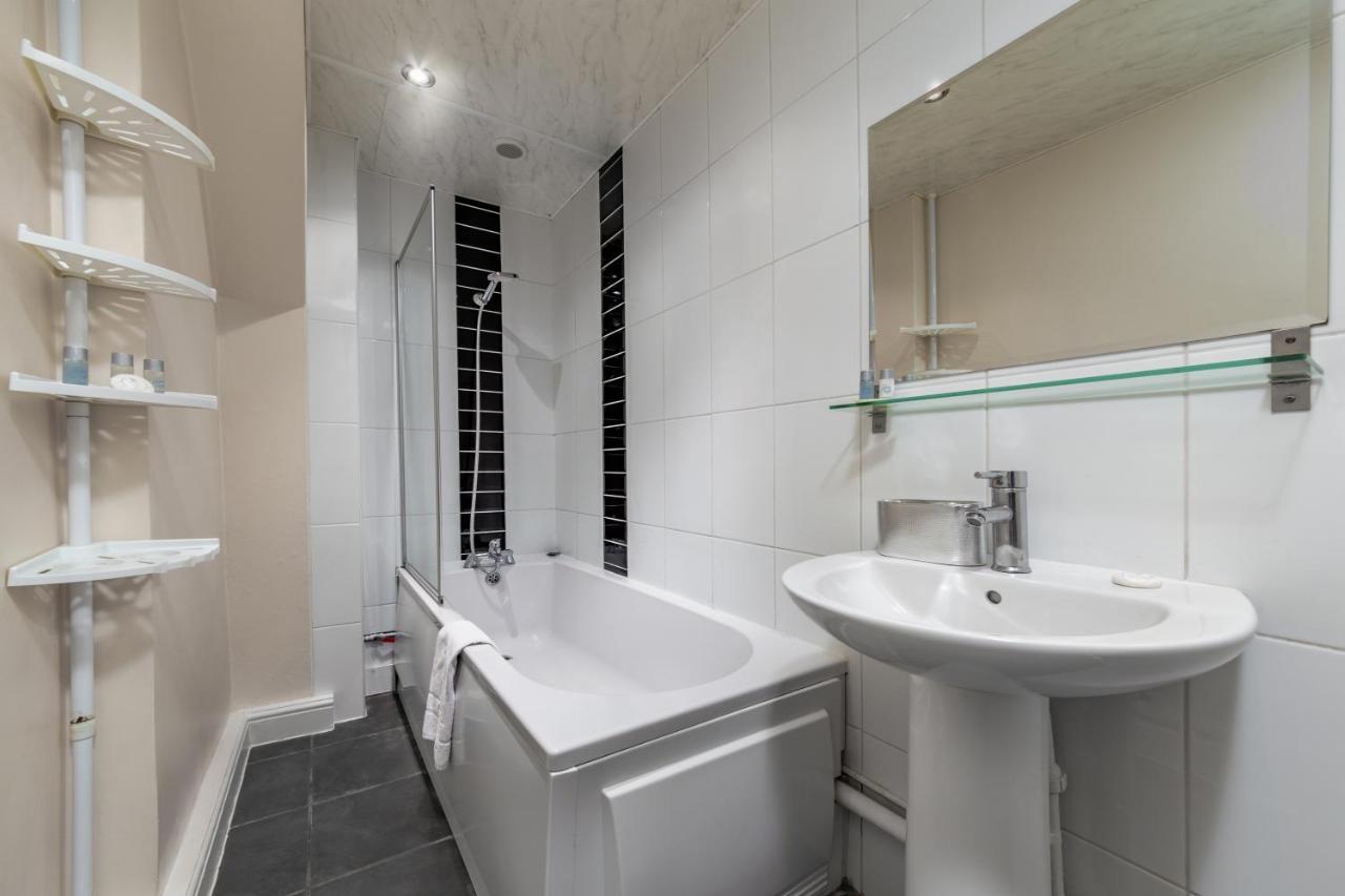 Suites By Rehoboth - Pilgrim Residence - Southwark Londra Esterno foto